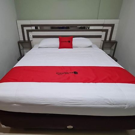 Gaia Asri Hotel Pamanukan Hilir Exterior foto