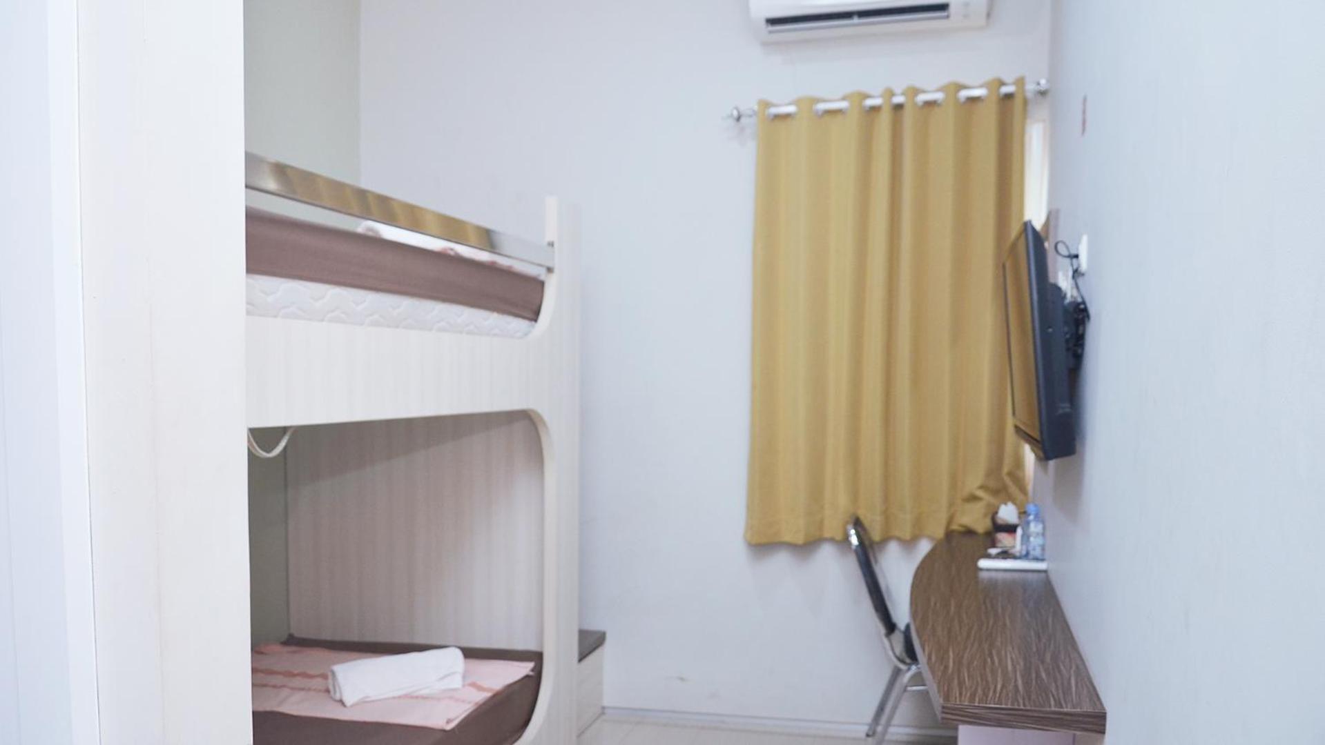 Gaia Asri Hotel Pamanukan Hilir Habitación foto